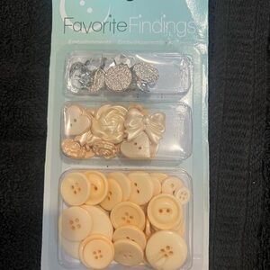 Cream and Silver Button Set
